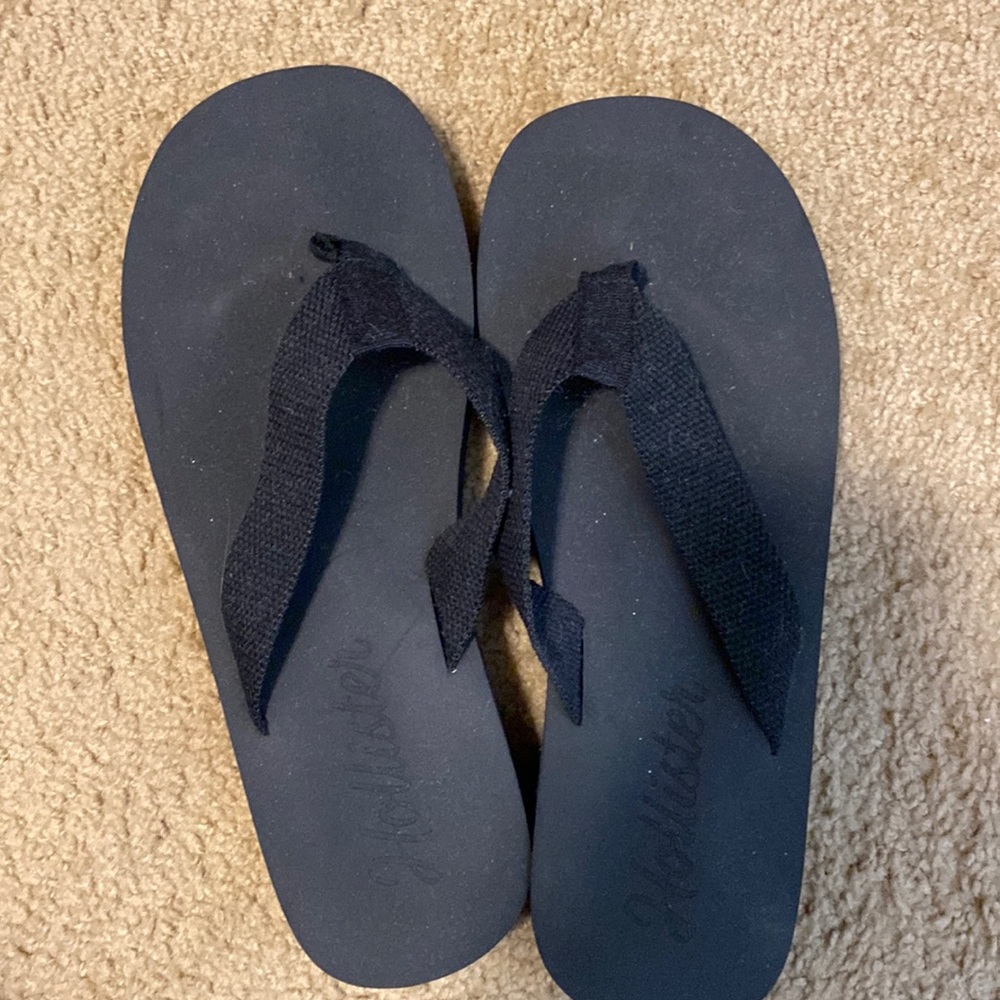 hollister sandals